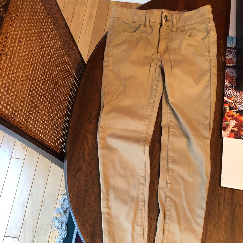 American Eagle Super Skinny Khakis 00 SHORT